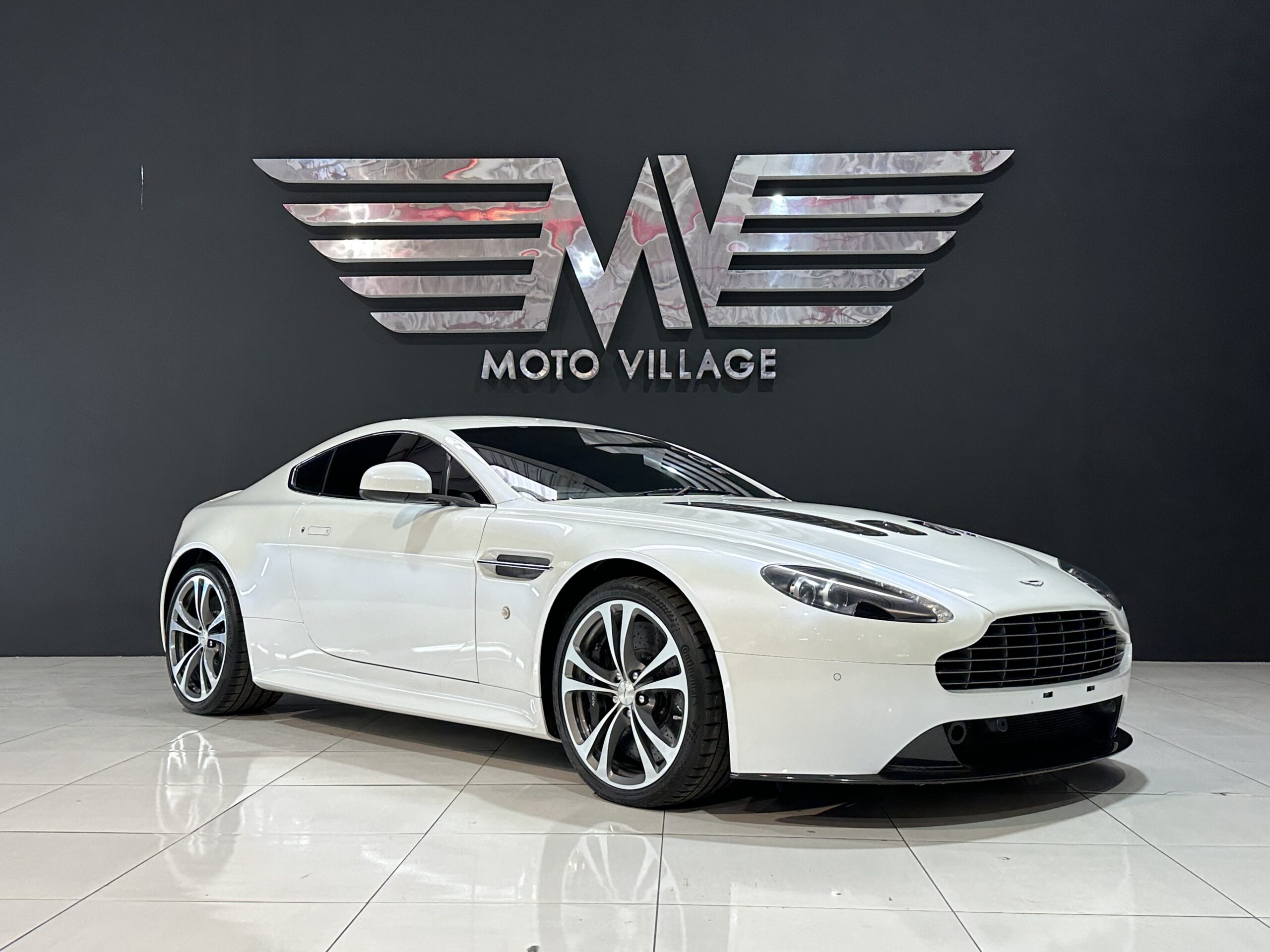 2010 Aston Martin Vantage V12