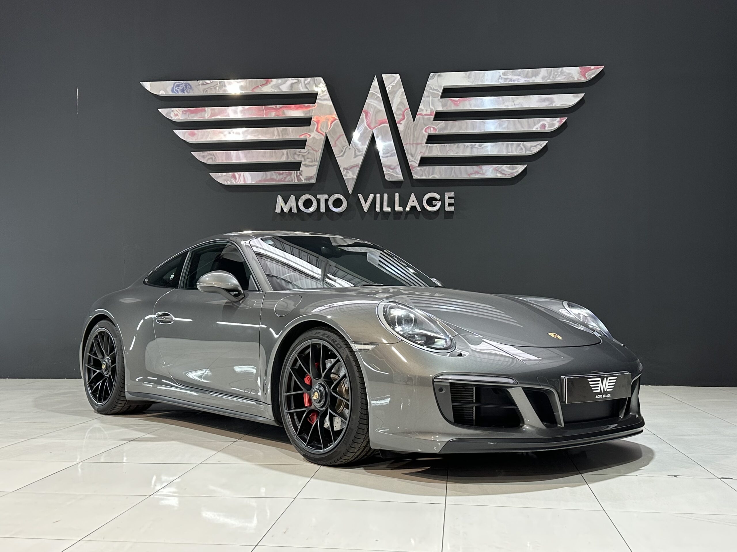 2018 Porsche 911 Carrera GTS (991.2)